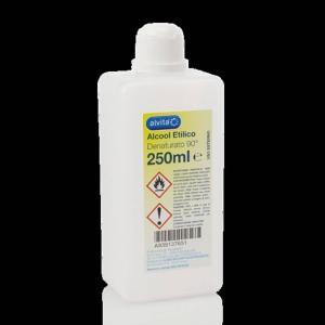 Alcool etilico denaturato 90% 250 ml per usi igienici e farmaceutici - liquido infiammbile per uso esterno e protezione personale